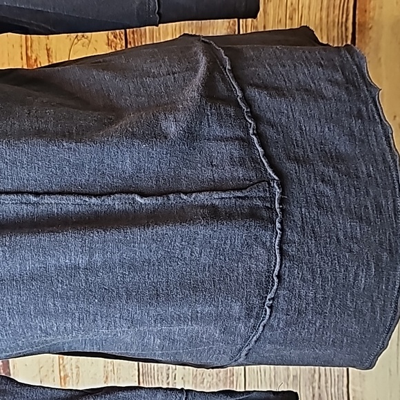 STYLE CO NAVY BLUE HI-LO RAW HEM LONG SLEEVE PULLOVER TEE - Picture 7 of 12